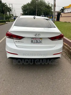 Hyundai Elantra Value Edition 2018 White
