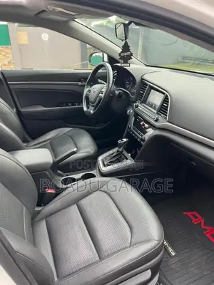 Hyundai Elantra Value Edition 2018 White