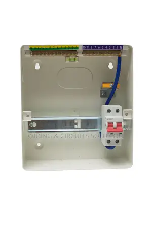 Vert Metal Single Phase Consumer Unit With 100amp Isolator