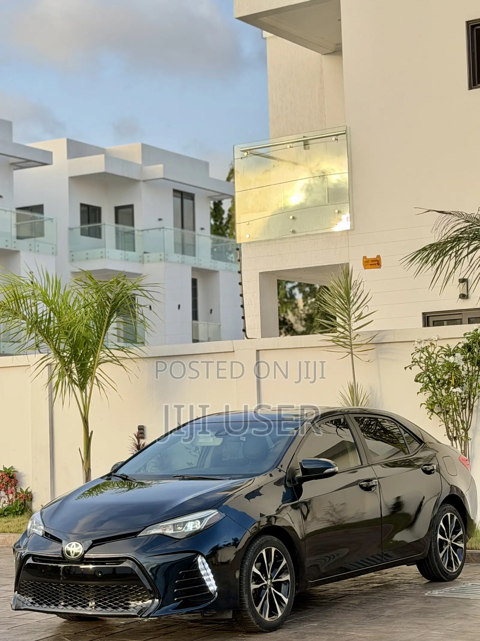 Toyota Corolla XSE (1.8L 4cyl 2A) 2018