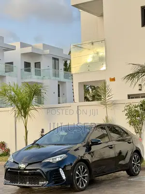 Toyota Corolla XSE (1.8L 4cyl 2A) 2018