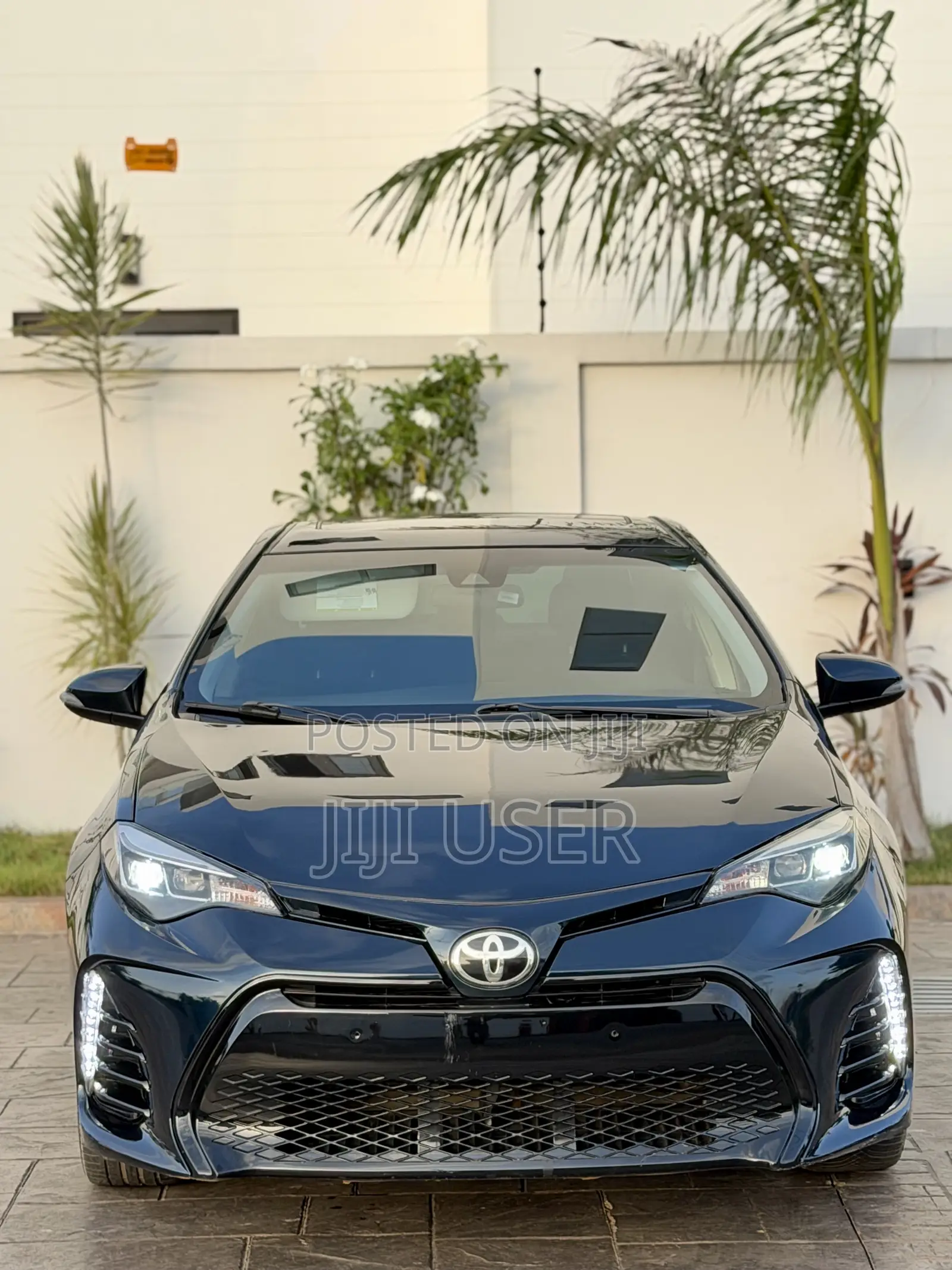 Toyota Corolla XSE (1.8L 4cyl 2A) 2018