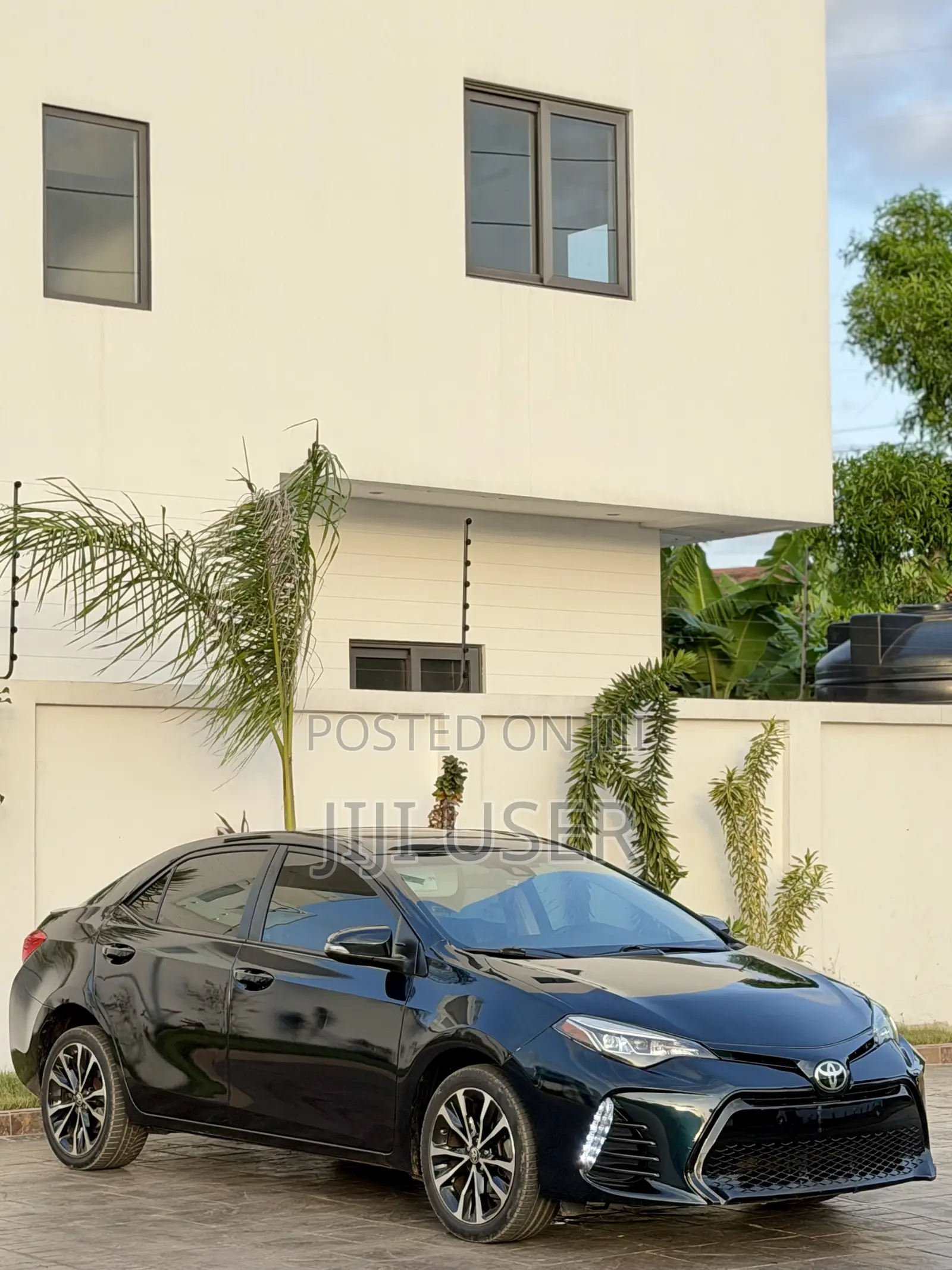Toyota Corolla XSE (1.8L 4cyl 2A) 2018