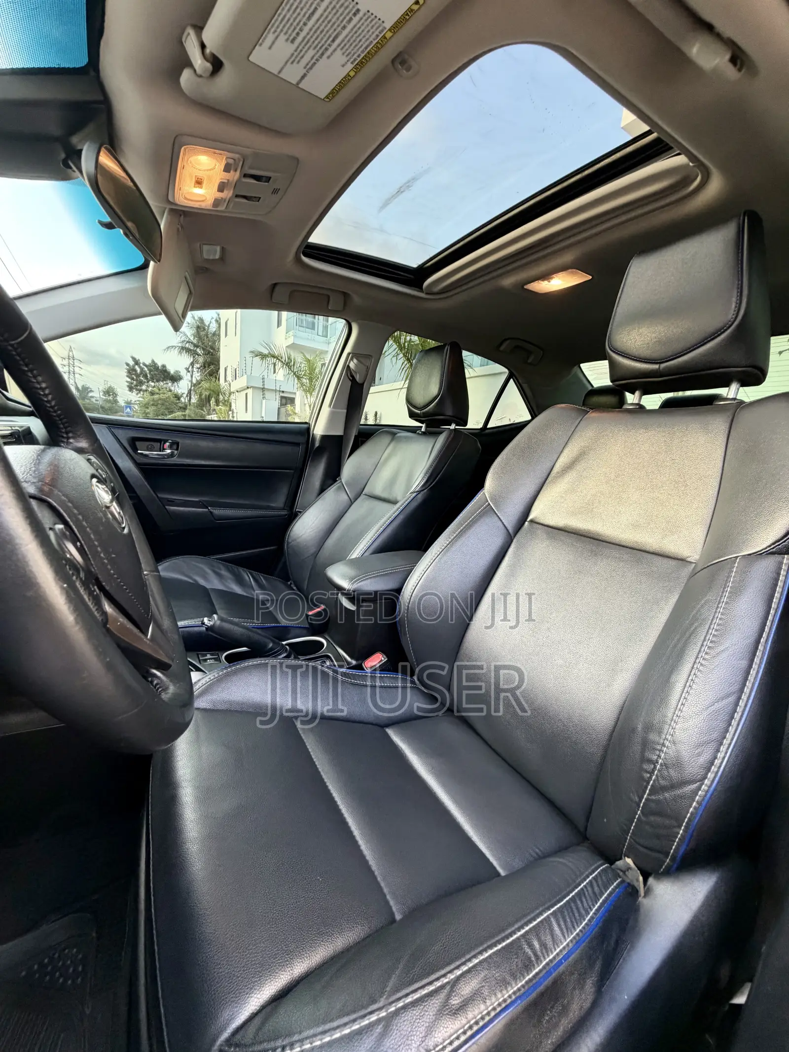 Toyota Corolla XSE (1.8L 4cyl 2A) 2018