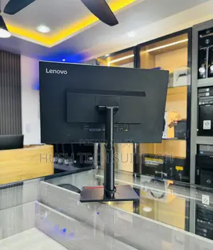 Lenovo 27” Ips Usb -C QHD 1440p Edgeless Monitor
