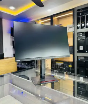 Lenovo 27” Ips Usb -C QHD 1440p Edgeless Monitor