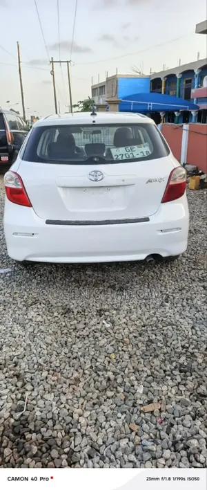 Toyota Matrix 2012 White