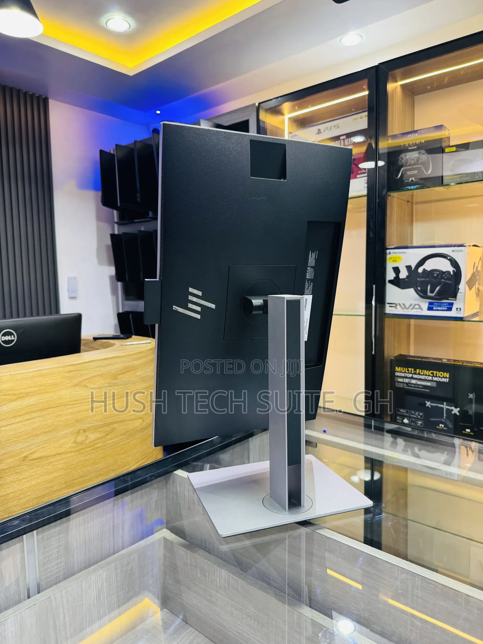 Hp 24” Ips Display Inbuilt Camera With Speaker Conference Monitor