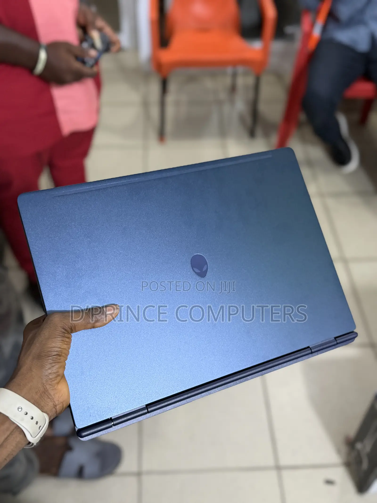 New Laptop Alienware 16 Aurora 16GB Intel Core 7 SSD 1T