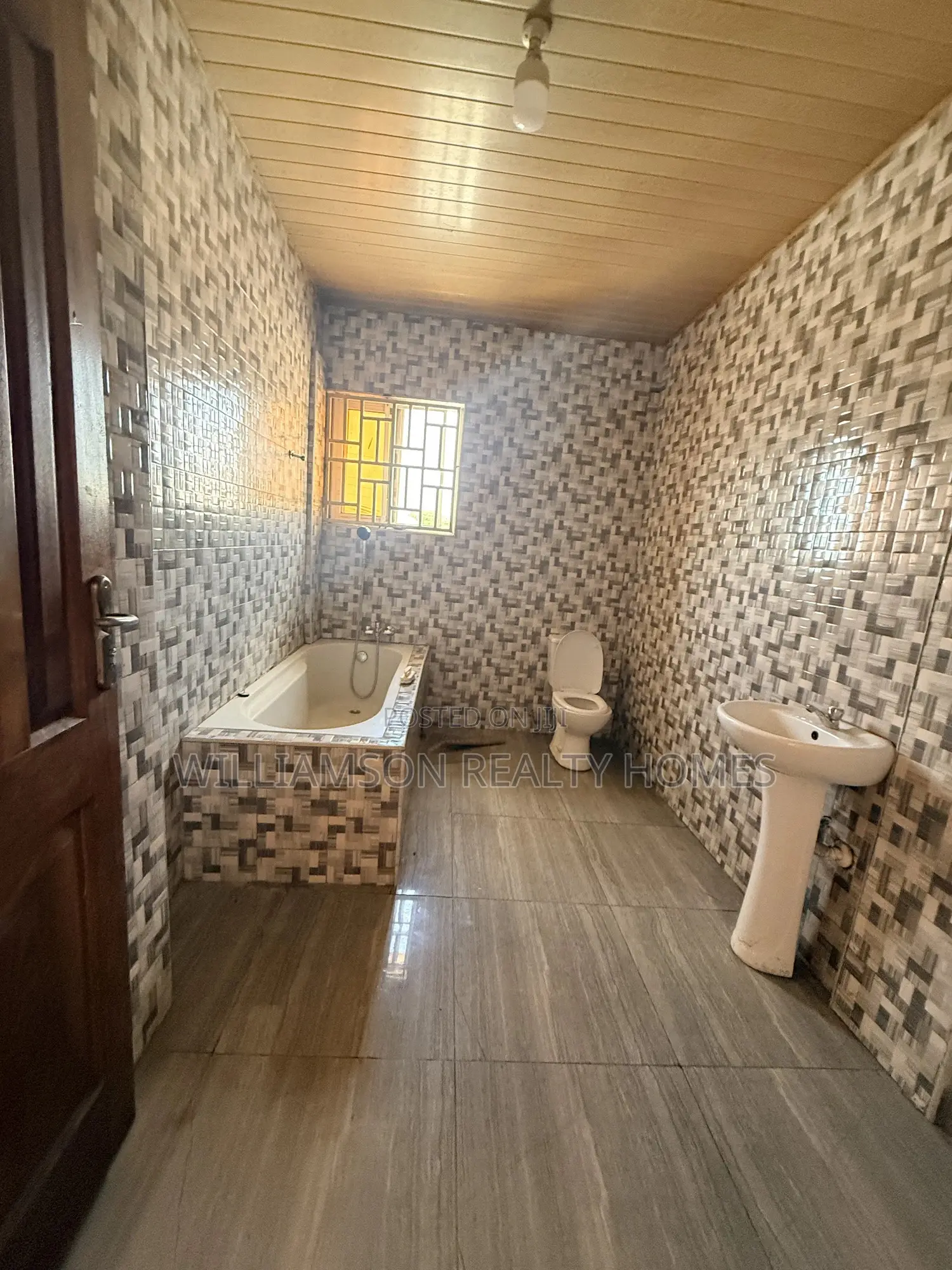 1bdrm Apartment in Hfc Estate Area, Spintex for rent