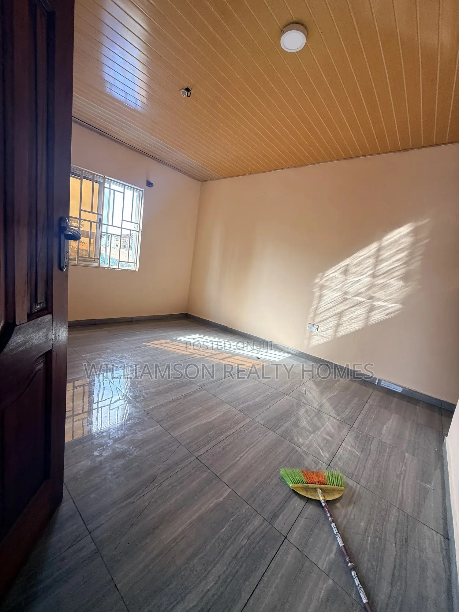 1bdrm Apartment in Hfc Estate Area, Spintex for rent