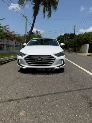 Hyundai Elantra Limited 2018 White