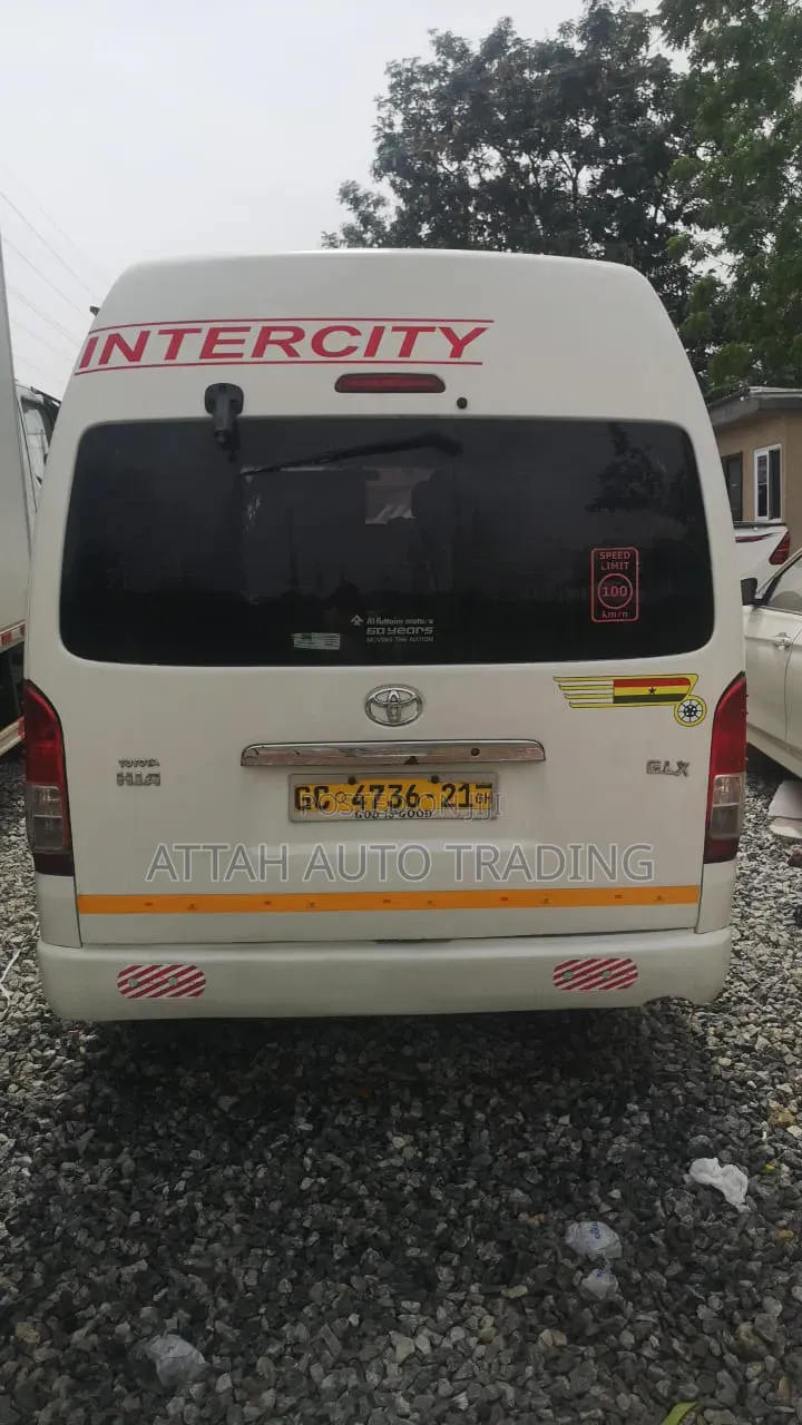 Toyota Grand HiAce 2012 White