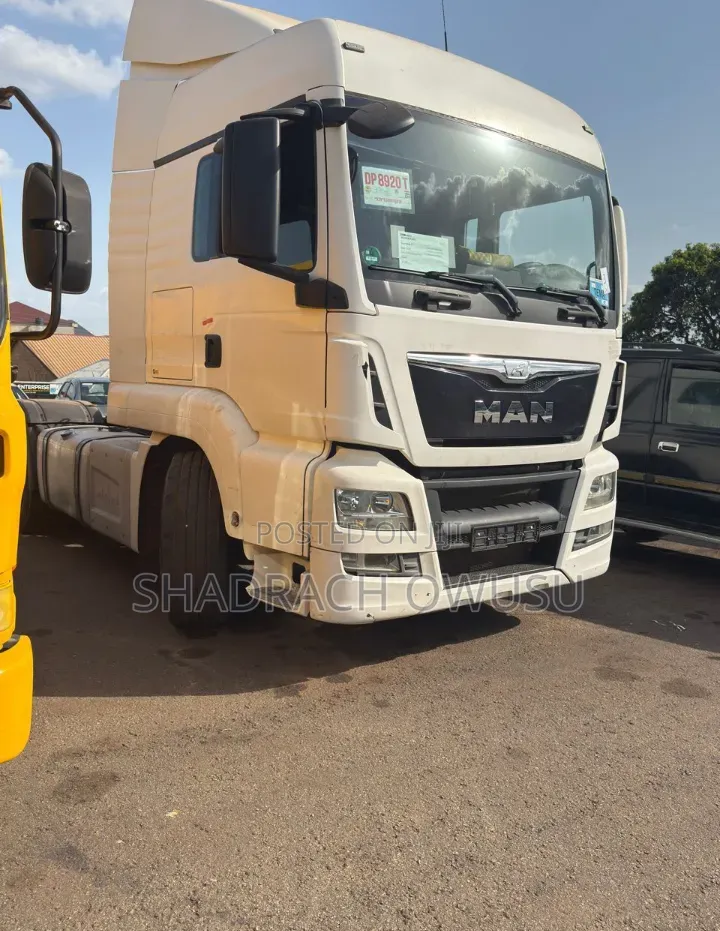 Truck Head