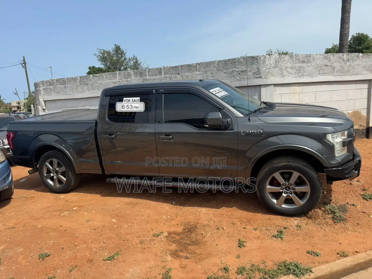 Ford F-150 Lariat 4x4 SuperCab Styleside 8 ft. box 163 in. WB 2016 Gray