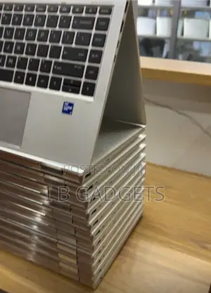 Laptop HP EliteBook 1040 G8 32GB Intel Core i7 SSD 512GB