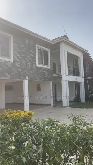 6bdrm Mansion in American House, East Legon for rent