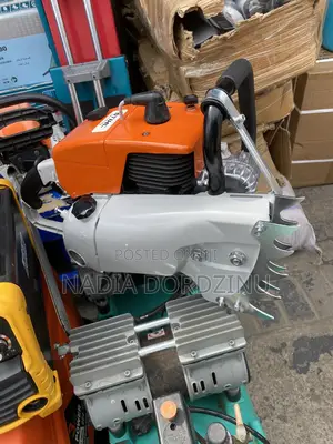 Chain Saw Machine