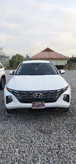 Hyundai Tucson 2023 White