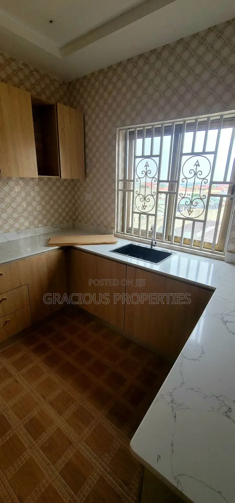 3bdrm Apartment in Gracious Properties, Haatso for rent