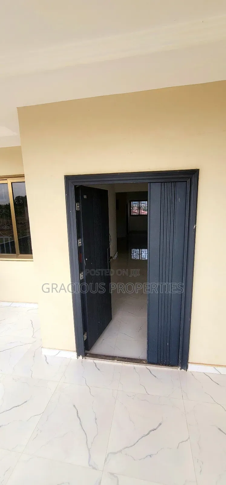 3bdrm Apartment in Gracious Properties, Haatso for rent