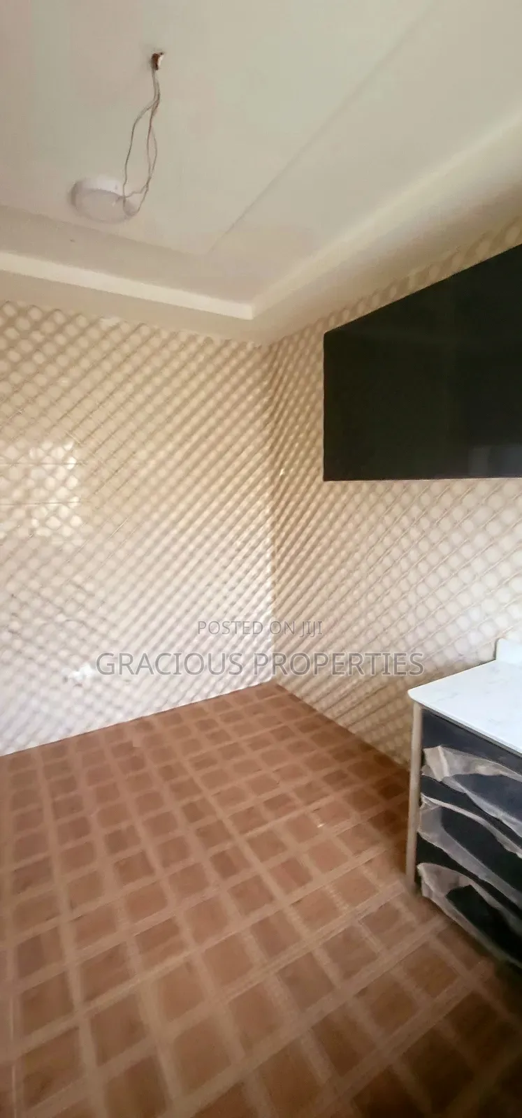 3bdrm Apartment in Gracious Properties, Haatso for rent