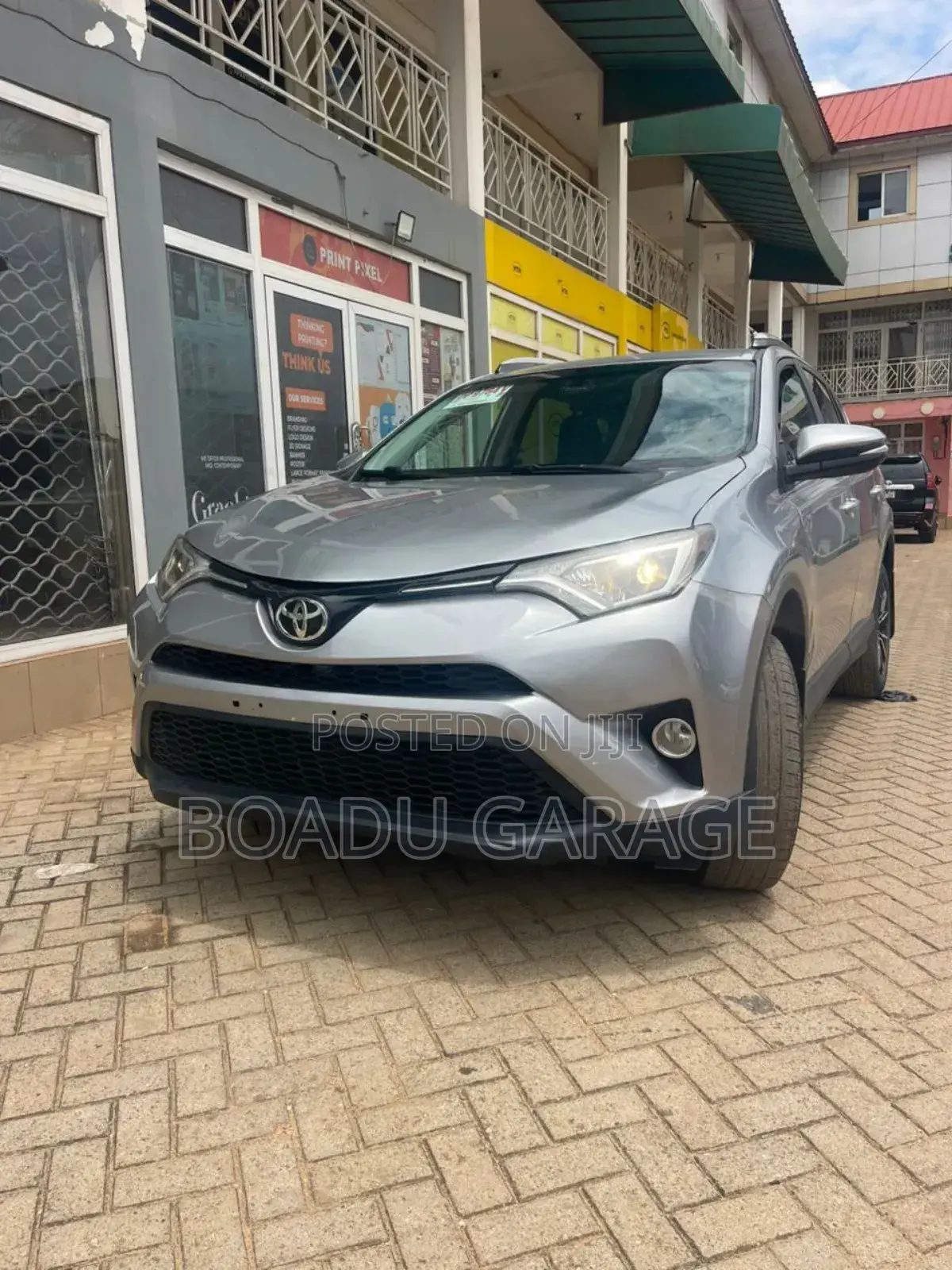 Toyota RAV4 LE AWD (2.5L 4cyl 6A) 2017 Silver