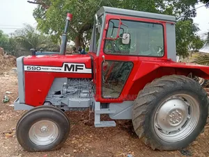 Massay Ferguson 590