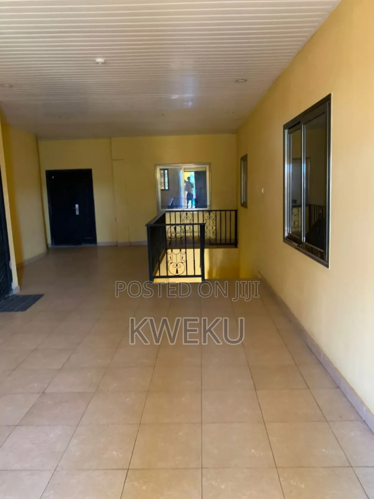1bdrm Apartment in Estate Agency, Baatsona Total for rent