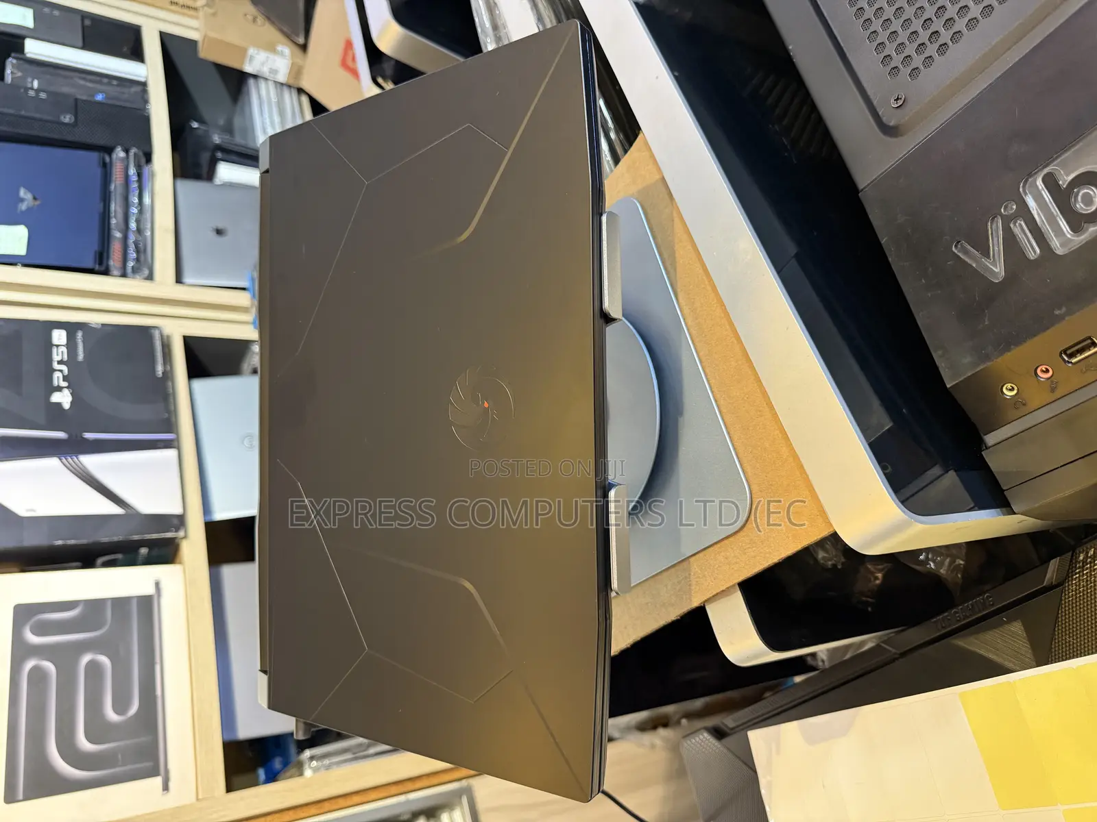 Laptop MSI Cyborg 15 16GB AMD Ryzen 5 SSD 512GB