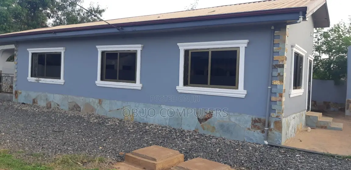 3bdrm House in Appolonia City for sale