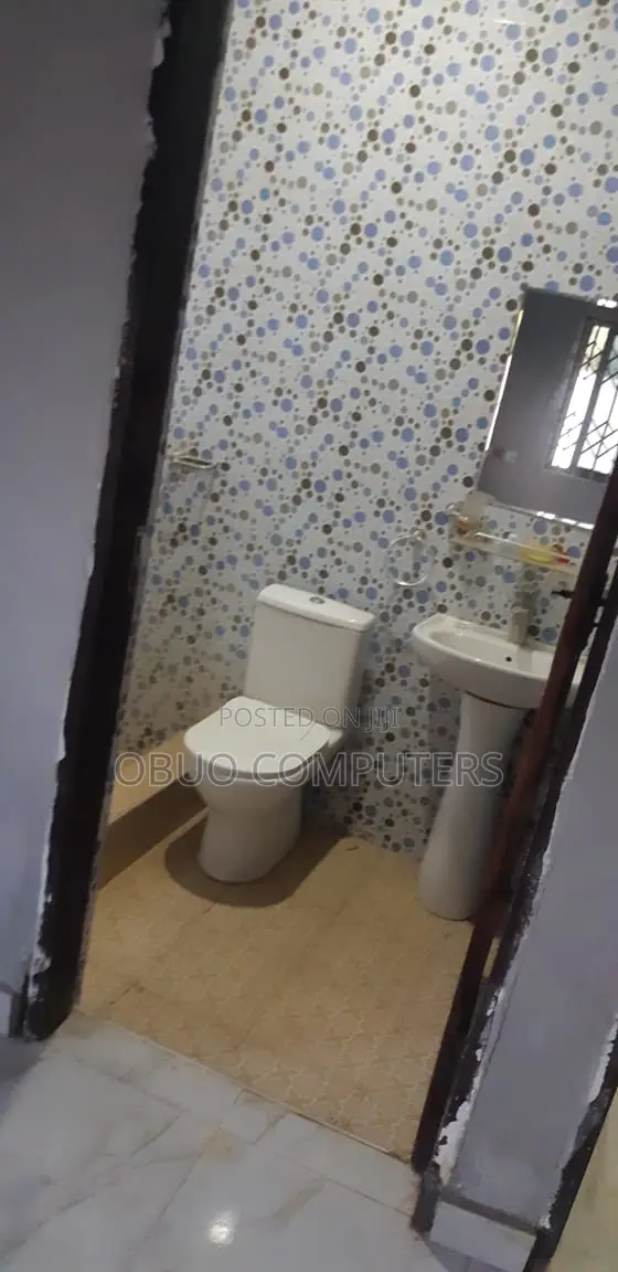 3bdrm House in Appolonia City for sale