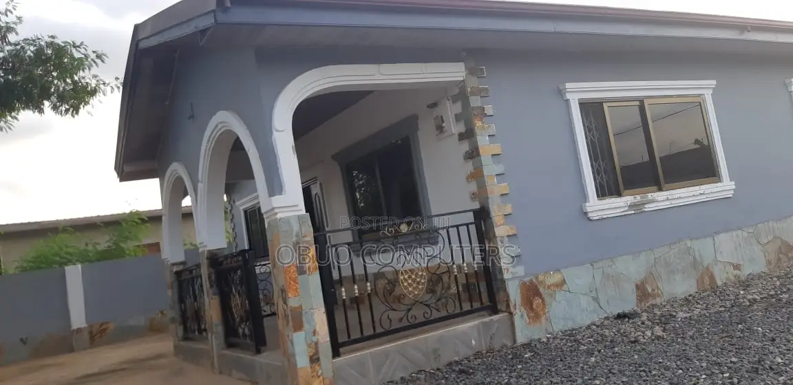 3bdrm House in Appolonia City for sale