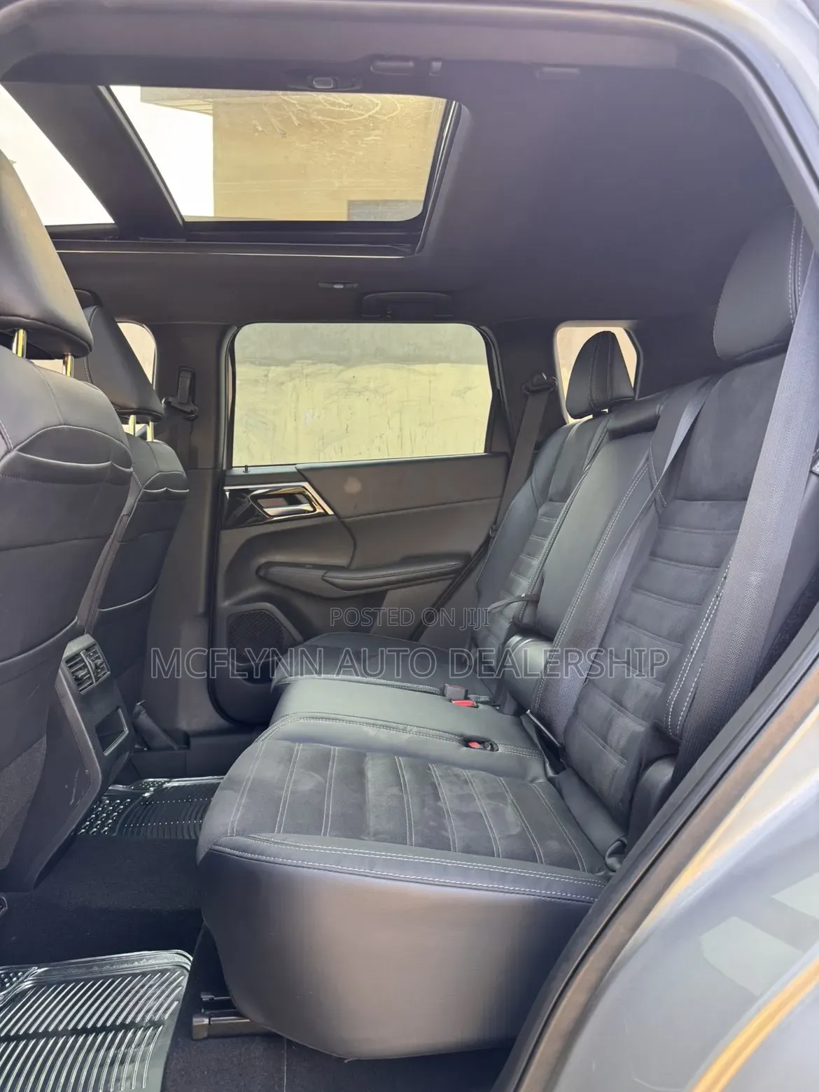 Mitsubishi Outlander SE 2022 Gray