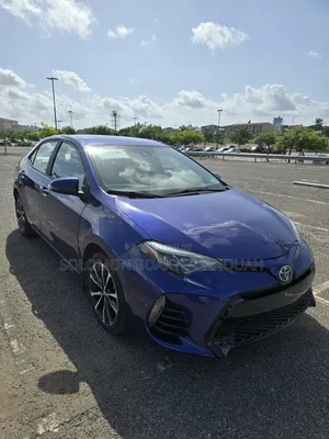 Toyota Corolla SE (1.8L 4cyl 2A) 2018 Blue