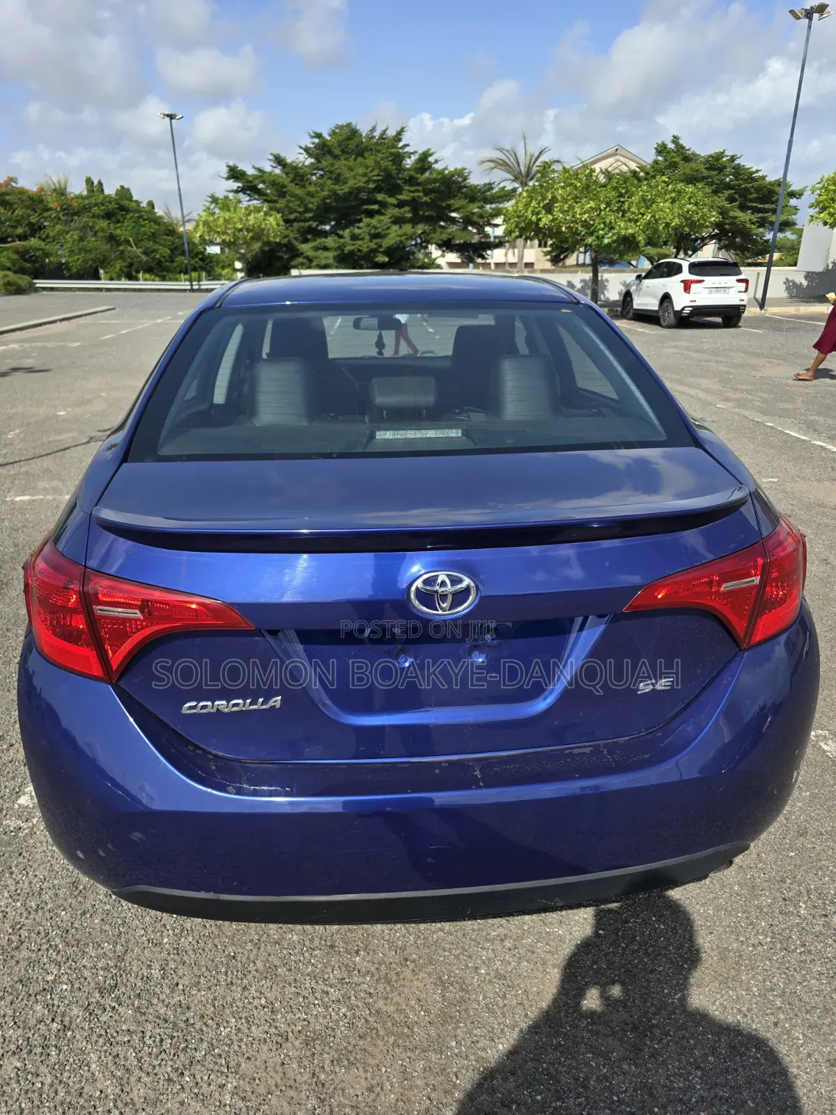 Toyota Corolla SE (1.8L 4cyl 2A) 2018 Blue