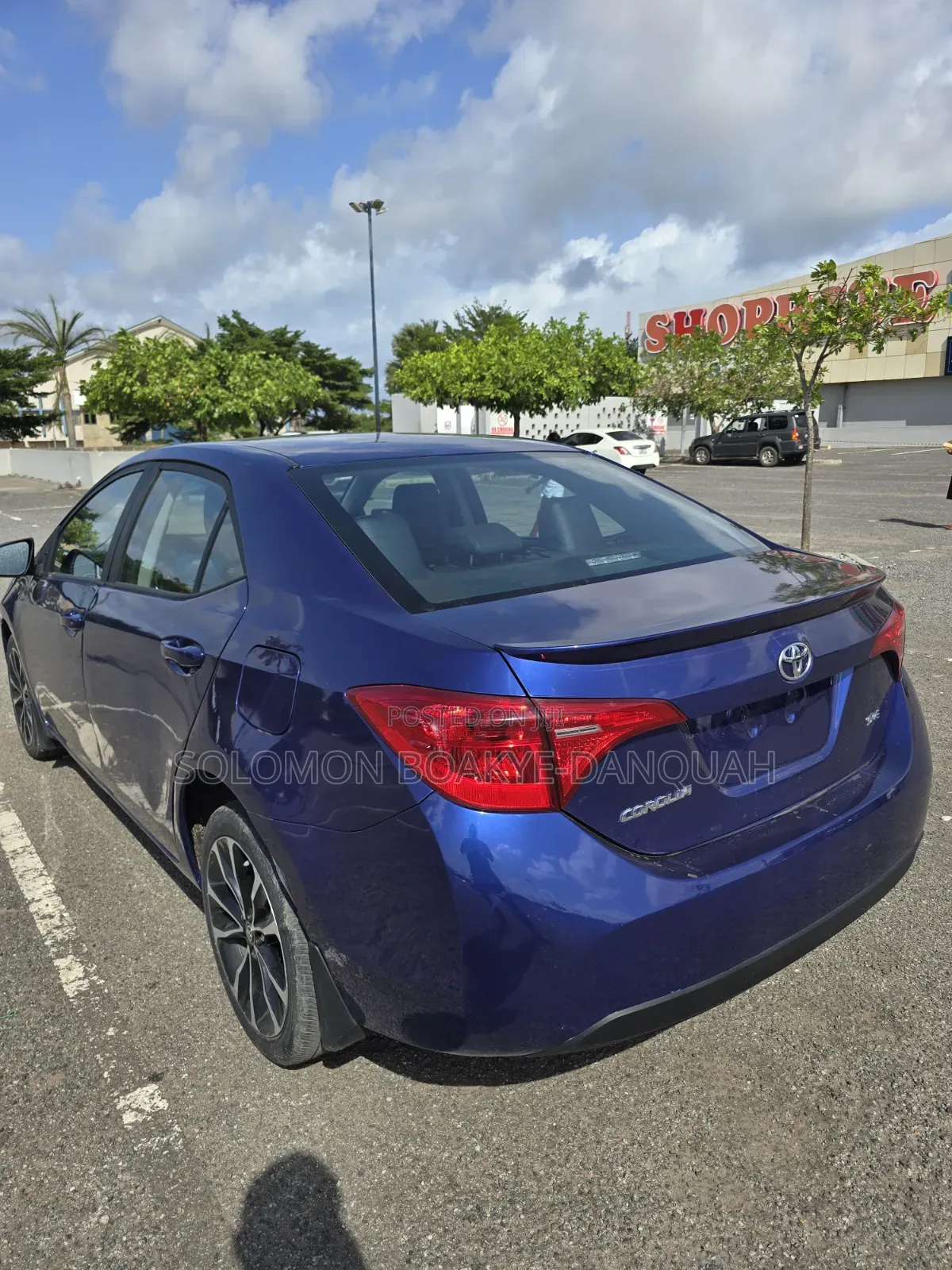 Toyota Corolla SE (1.8L 4cyl 2A) 2018 Blue