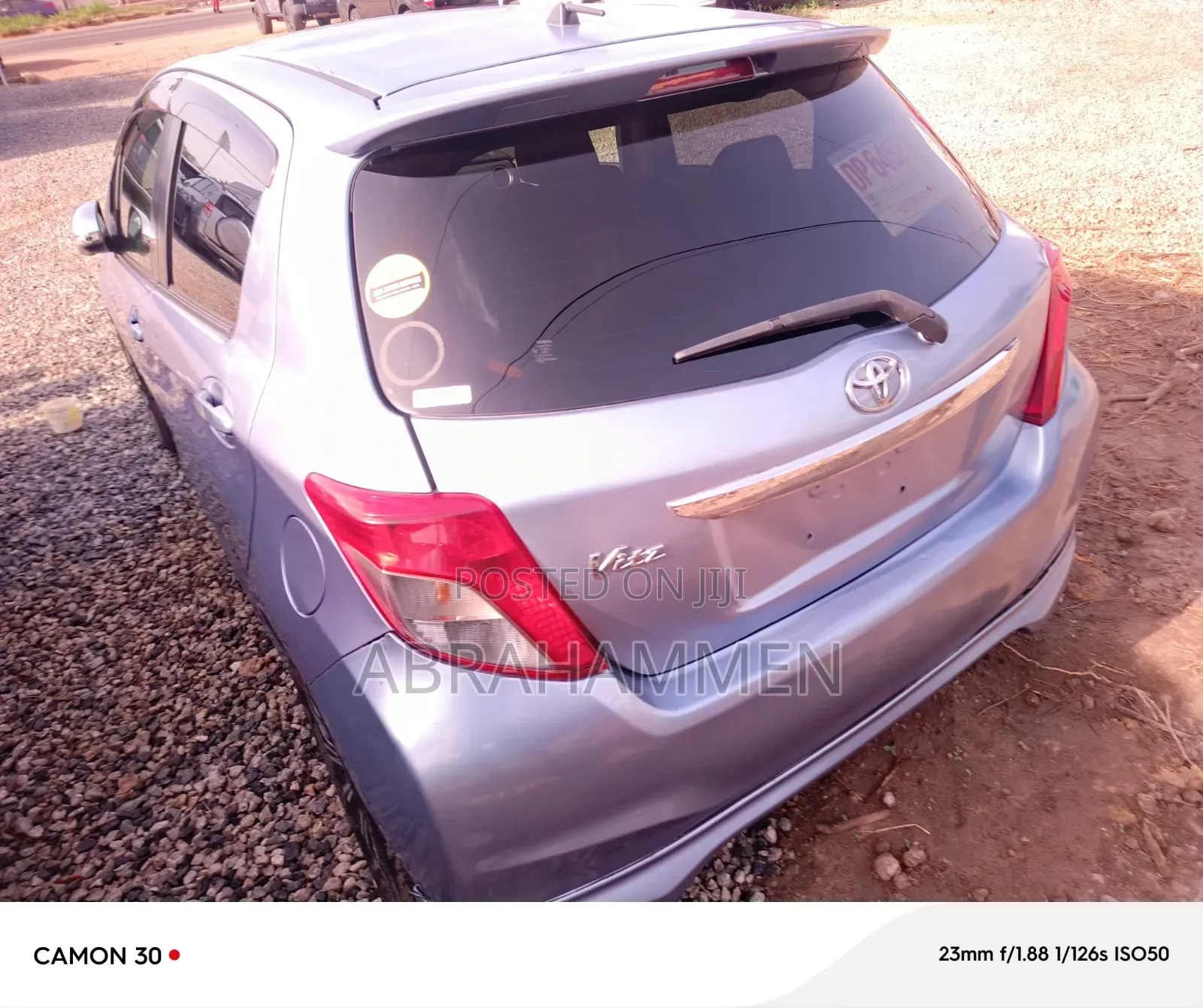 Toyota Vitz 1.0 FWD 5dr 2013 Silver