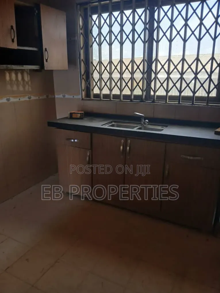 3bdrm House in Taifa, Market for rent