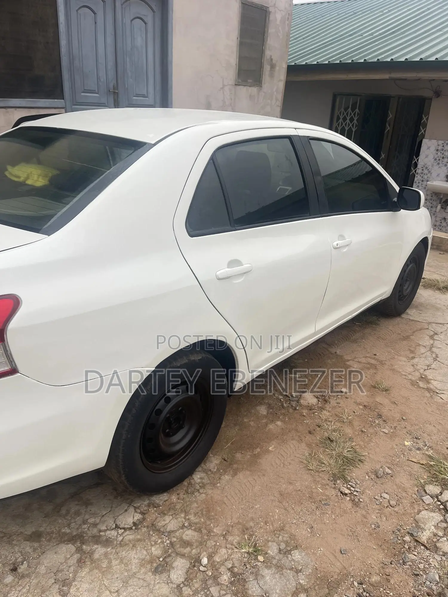 Toyota Yaris 2009 White