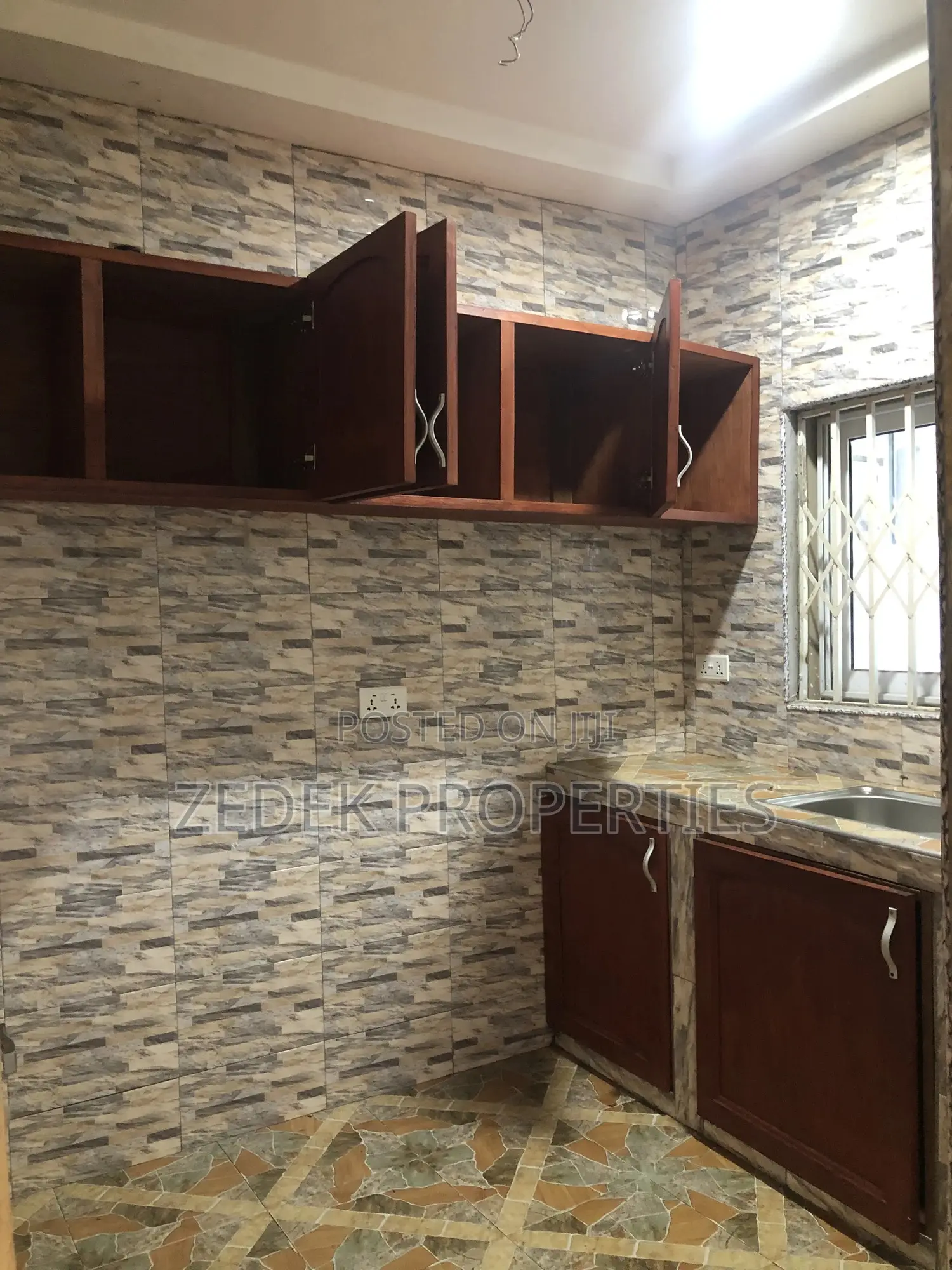 2bdrm Apartment in Zedek Properties, Ashomang Estate for rent