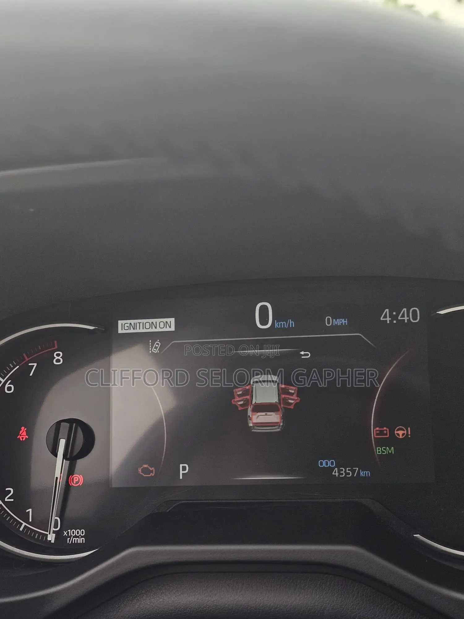 Toyota RAV4 XLE Premium AWD 2024 Gray