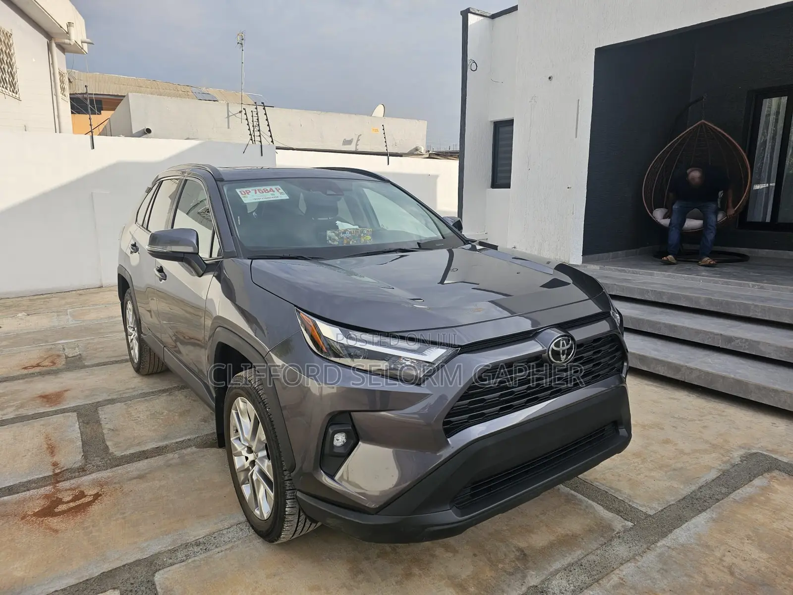 Toyota RAV4 XLE Premium AWD 2024 Gray
