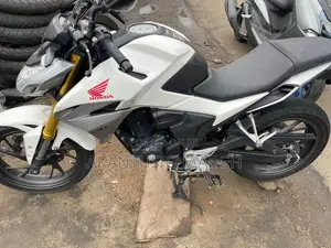 Honda CB 2023 White
