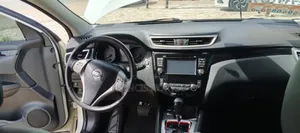Nissan Qashqai 2017 White