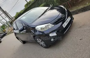 Toyota Vitz 1.3 AWD 3dr 2013 Black