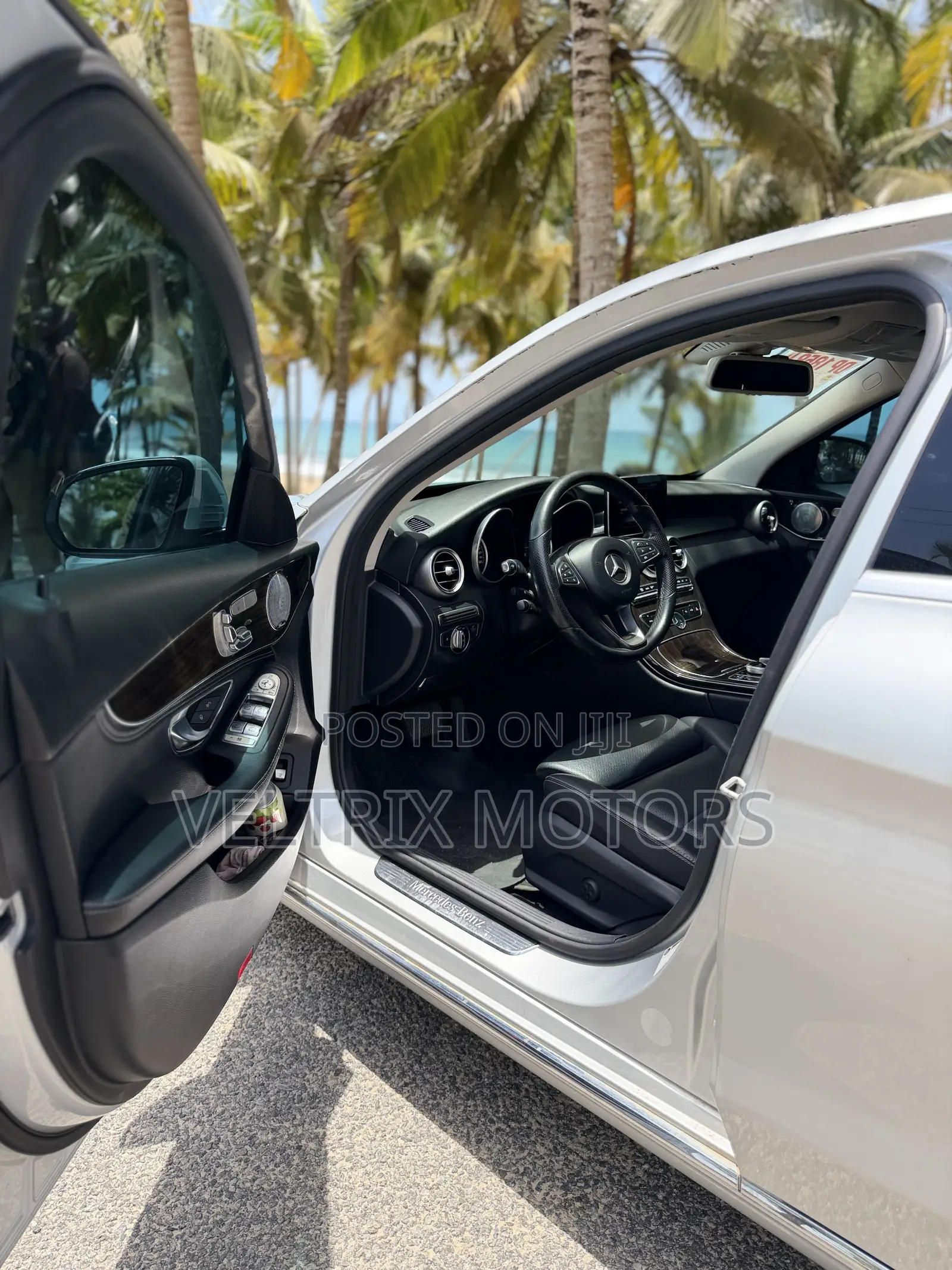 Mercedes-Benz C300 Base 4Matic Sedan AWD (2.0L 4cyl 7A) 2016 Silver