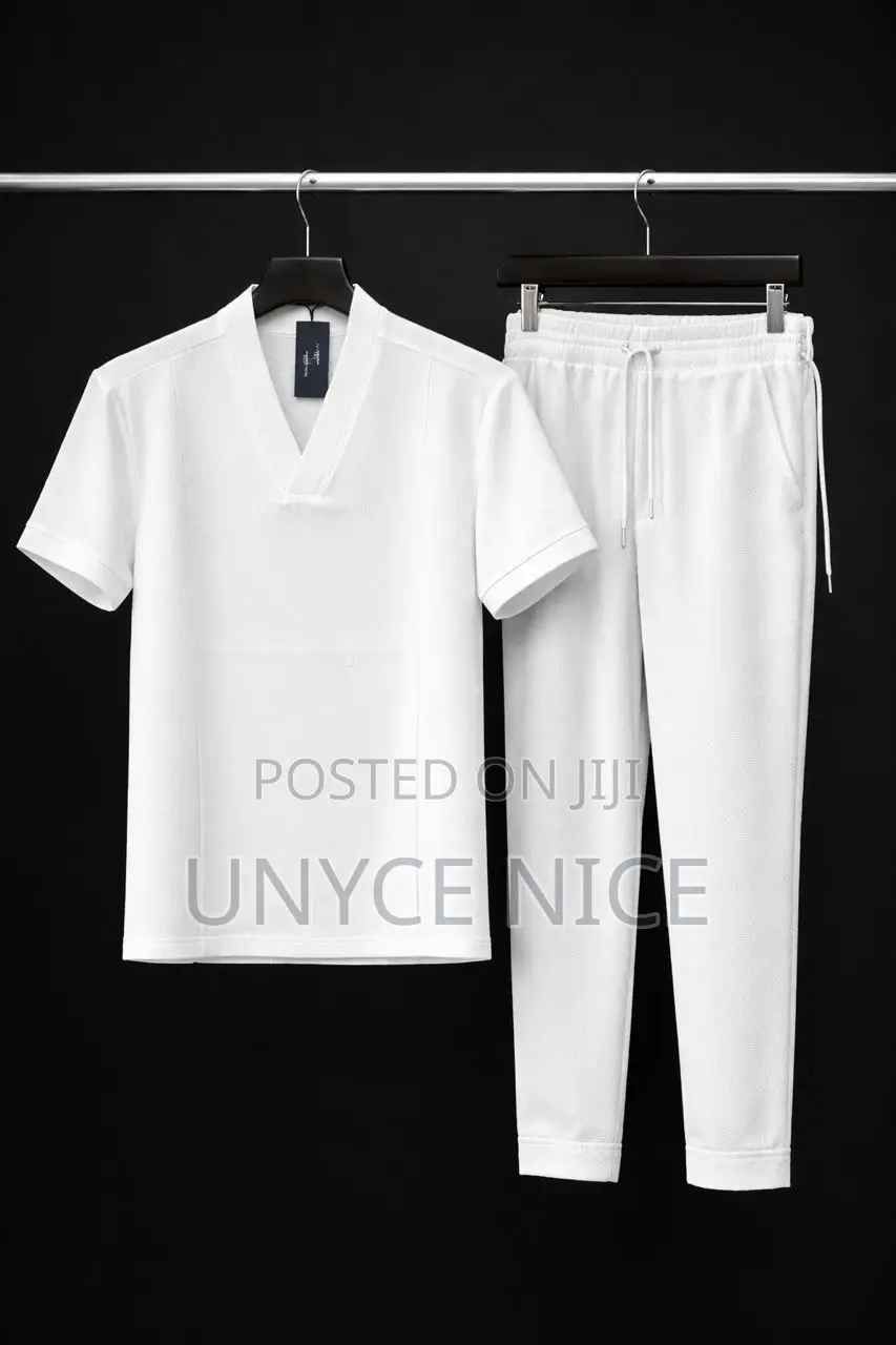 Men’S Classic Two-Piece Casual Set Timeless and Comfortable
