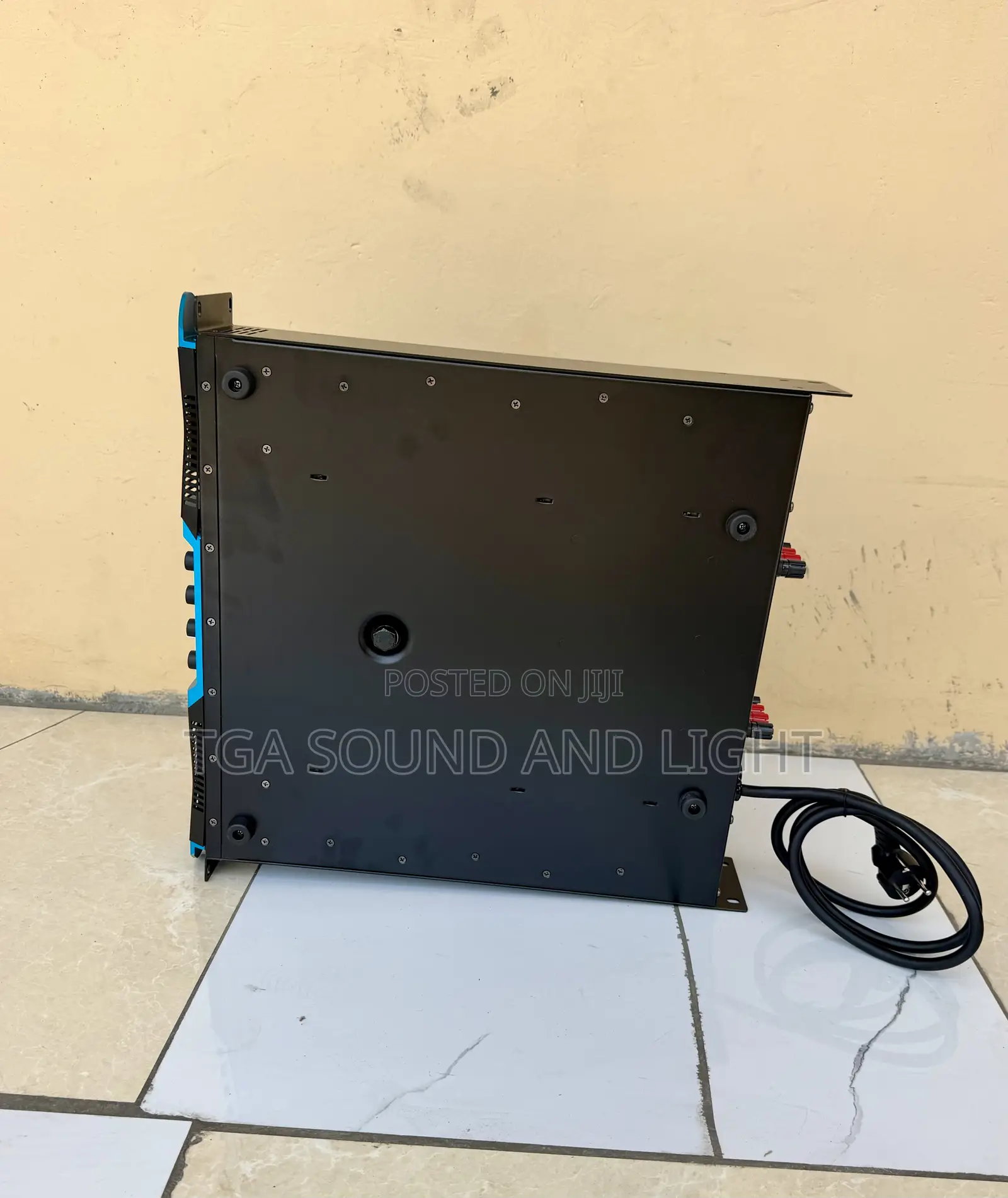 Martin Audio Xm4400 4 Channels Power Amplifier