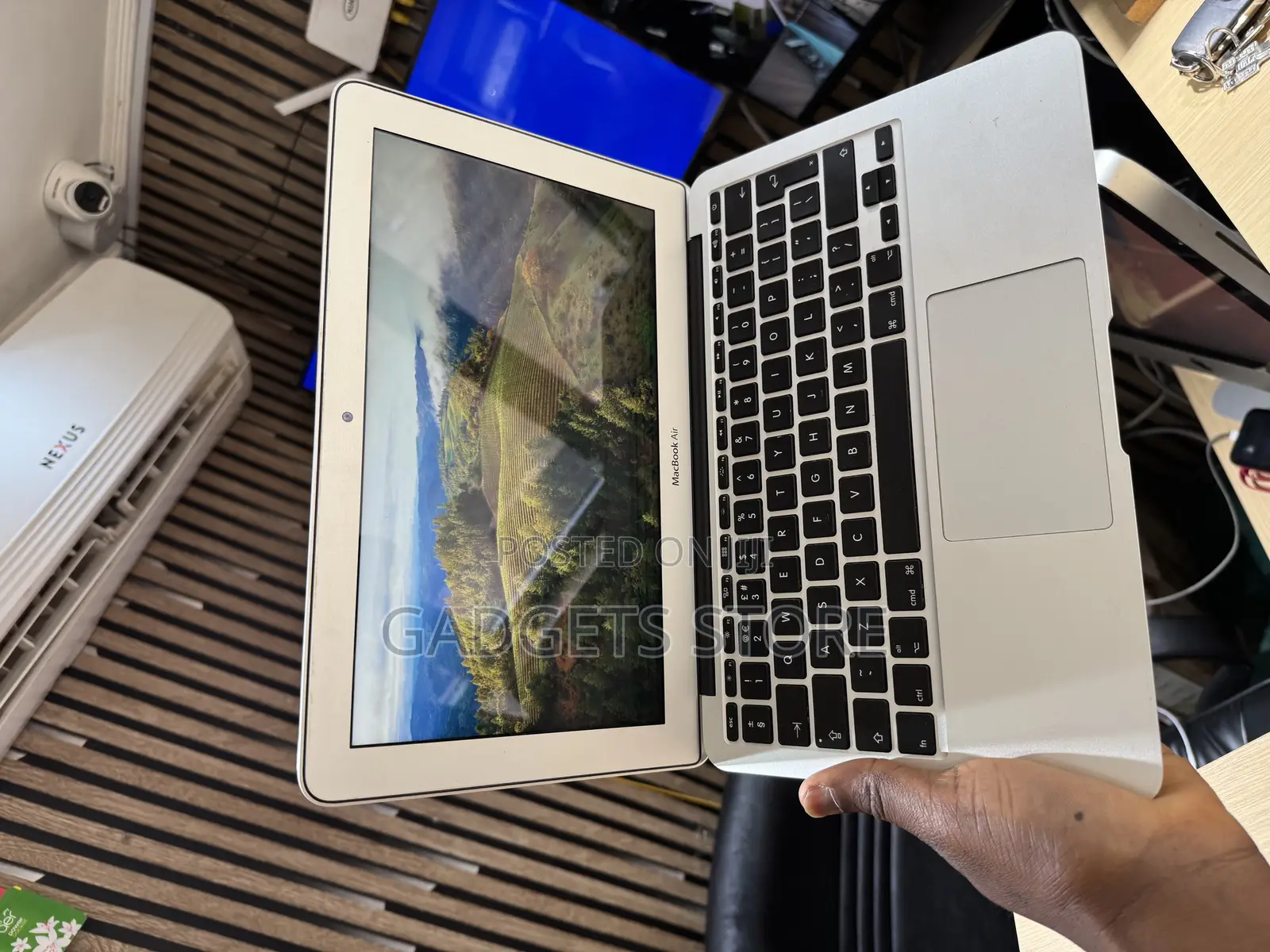 Laptop Apple MacBook Air 4GB Intel Core i5 SSD 128GB
